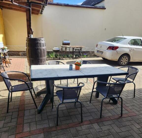 بنسيون Gasthaus Elbe