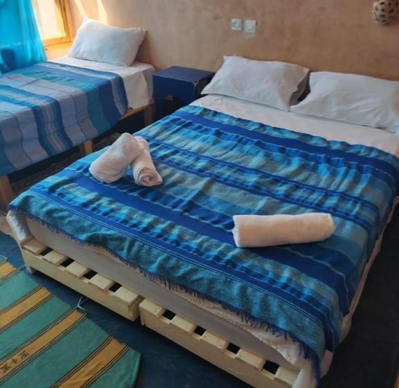 פנסיון Guest House Amande