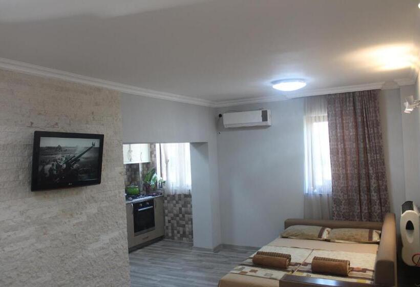 پانسیون Deluxe Guest House