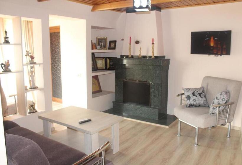 پانسیون Deluxe Guest House