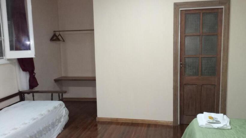 ペンション Hostal Adelita