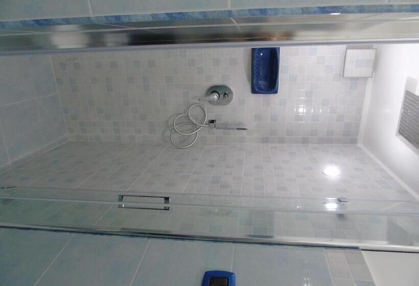 بنسيون La Corte Antica