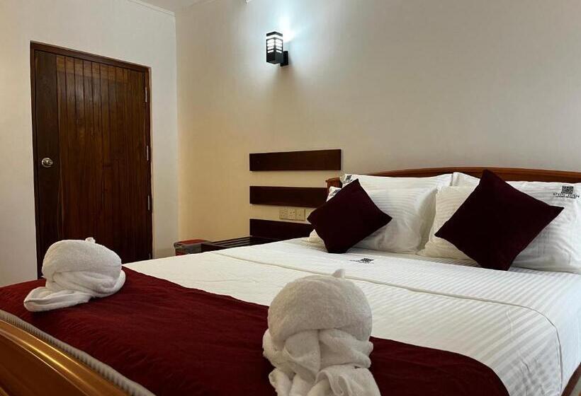 بنسيون Livin Lush Luxury Retreat