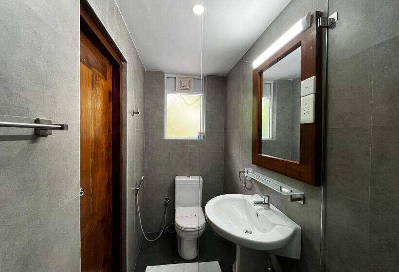 بنسيون Livin Lush Luxury Retreat