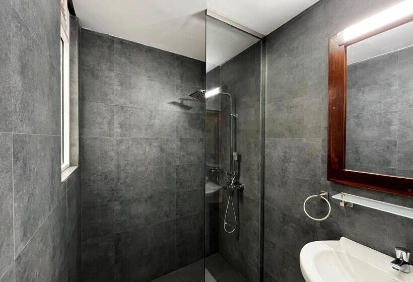 بنسيون Livin Lush Luxury Retreat