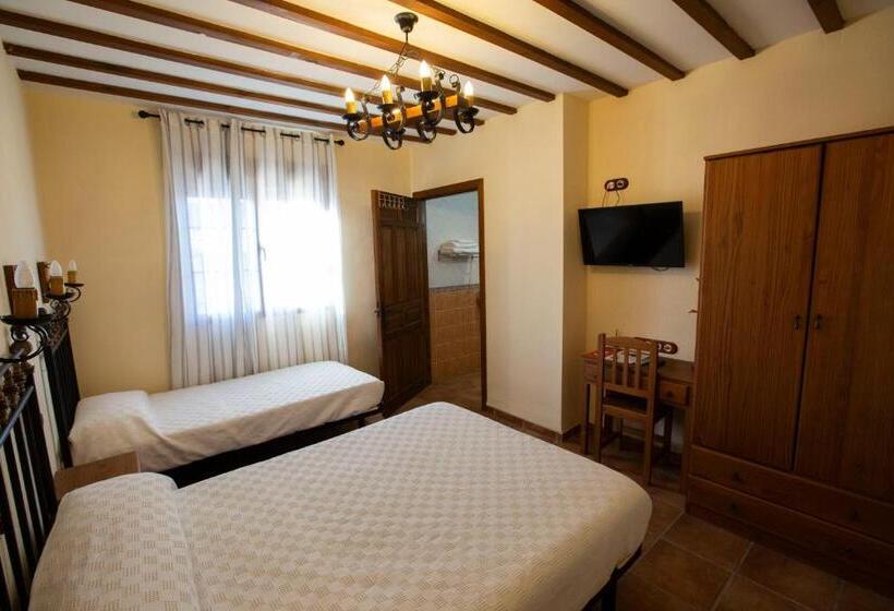 بنسيون Posada Lepanto