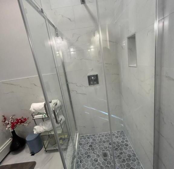 פנסיון Private Suite In Huntington Station