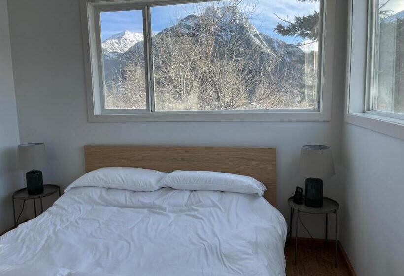 بنسيون Ravens End