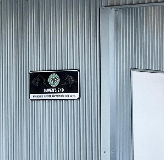 بنسيون Ravens End