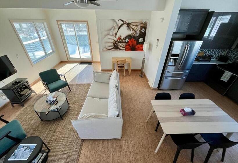 بنسيون Ravens End