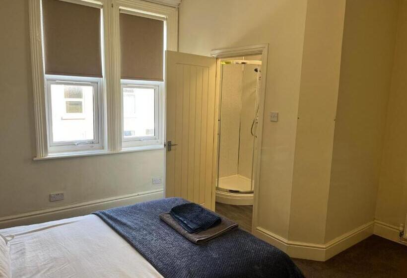 膳宿费 Rose House