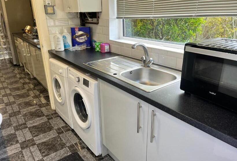 膳宿费 Rose House