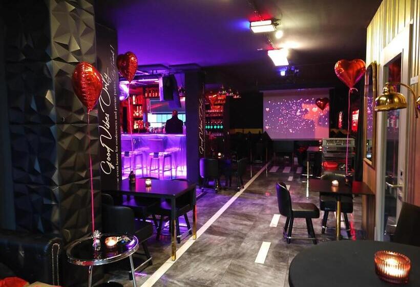 پانسیون Terminal 1