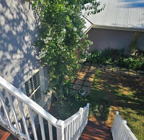 פנסיון The Rose Room