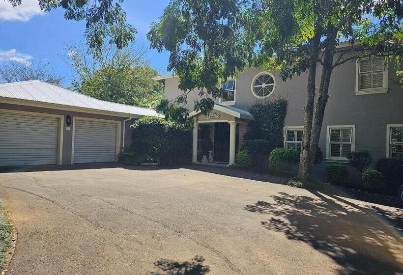 פנסיון The Rose Room