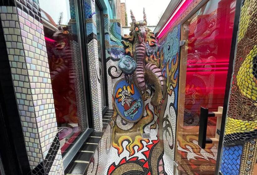 膳宿费 The Sin Suite