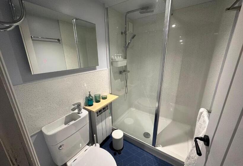 بنسيون The Snug: Dorset Hideaway