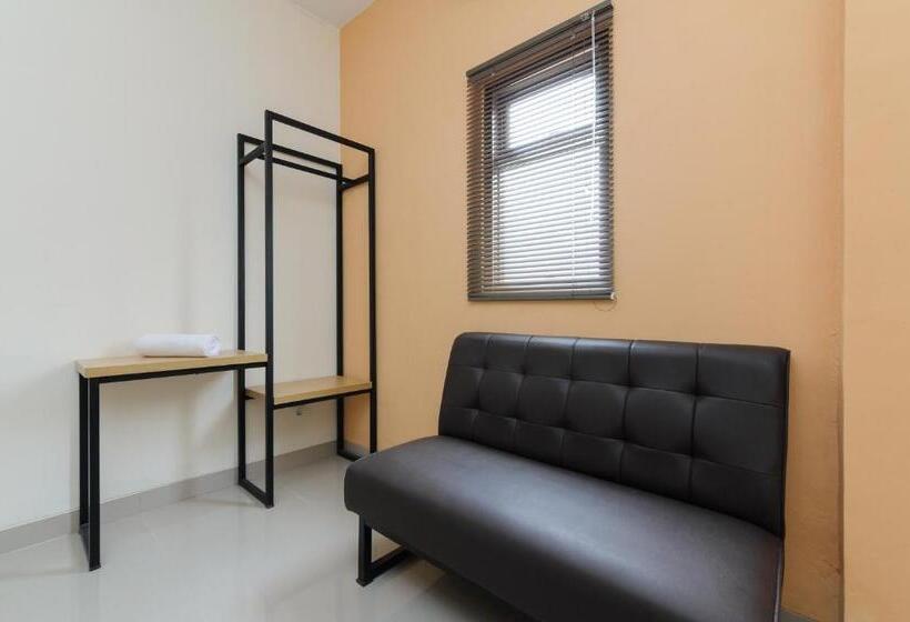 Sans Hotel Cibanteng Dramaga Bogor