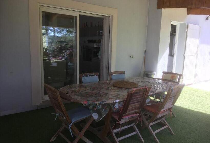 مبيت وإفطار Chez Sylvain