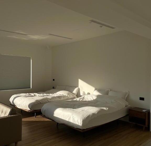 تختخواب و صبحانه 棲林民宿chillinhouse