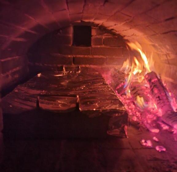 مبيت وإفطار Credo Panzió