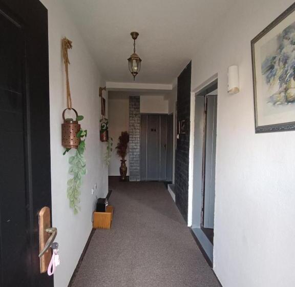 تختخواب و صبحانه Etno Selo Naša Avlija