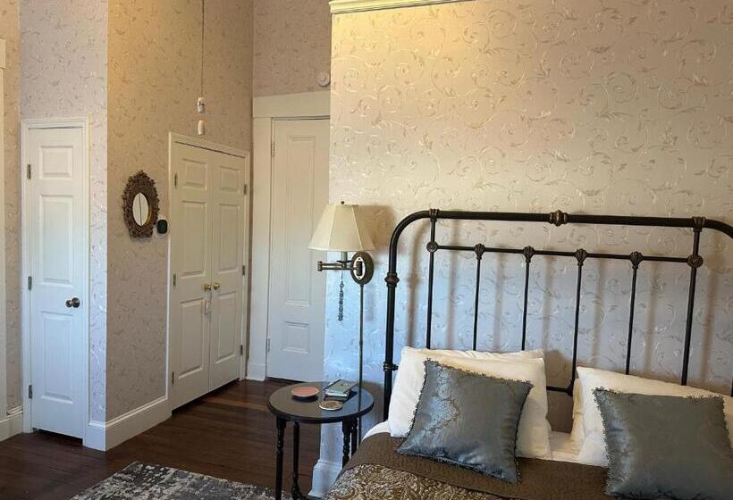 مبيت وإفطار Iron Gate Inn