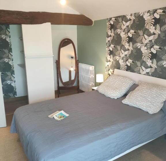 مبيت وإفطار Le Cardoué, Gíte Au Cœur Du Bocage Vendéen