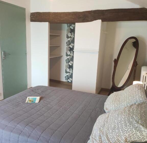 مبيت وإفطار Le Cardoué, Gíte Au Cœur Du Bocage Vendéen