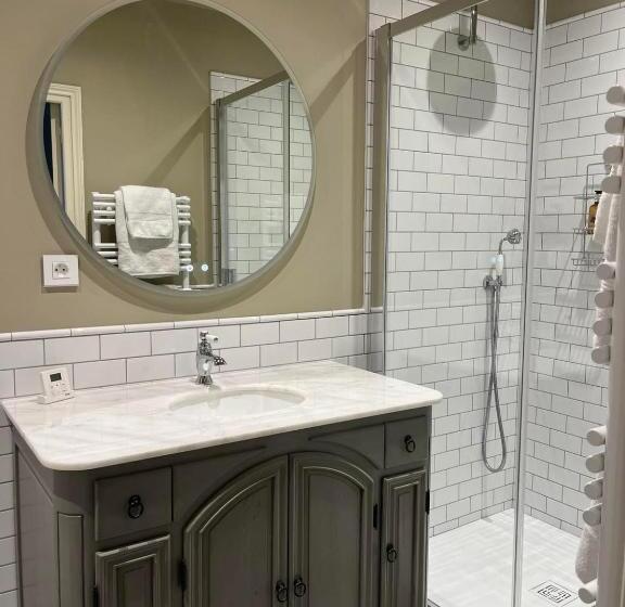 Bed and Breakfast Number 8