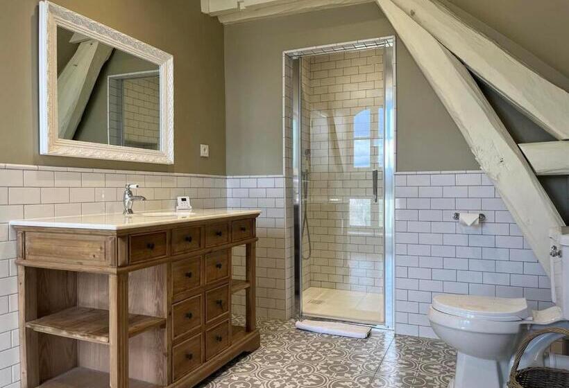 Bed and Breakfast Number 8