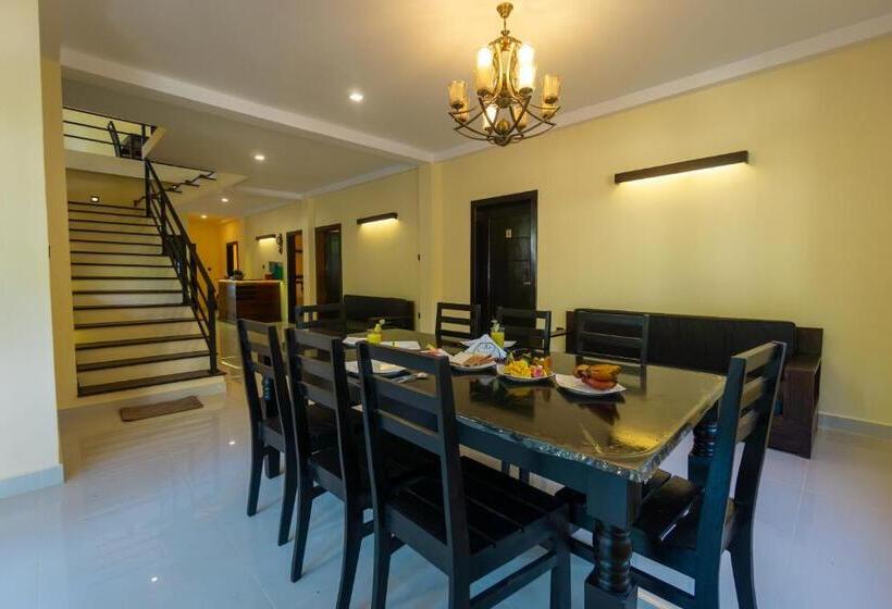 ベッドアンドブレックファースト Three Lines