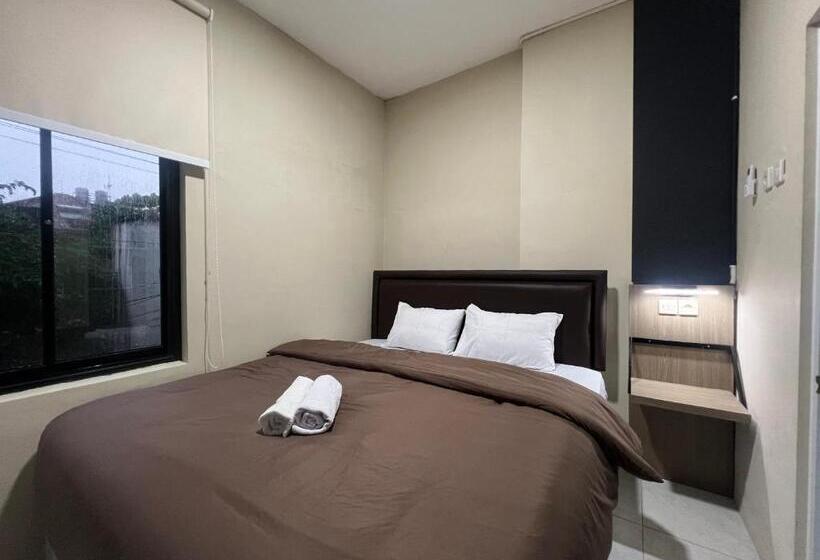 Brenn Hotel Semarang Mitra Reddoorz