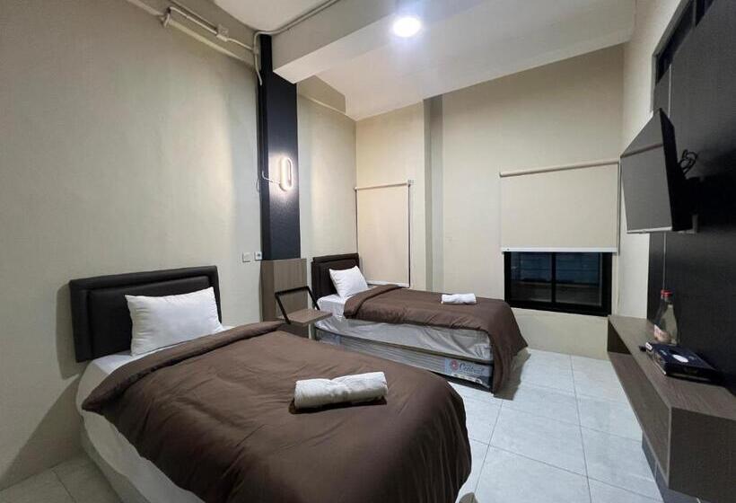 Brenn Hotel Semarang Mitra Reddoorz