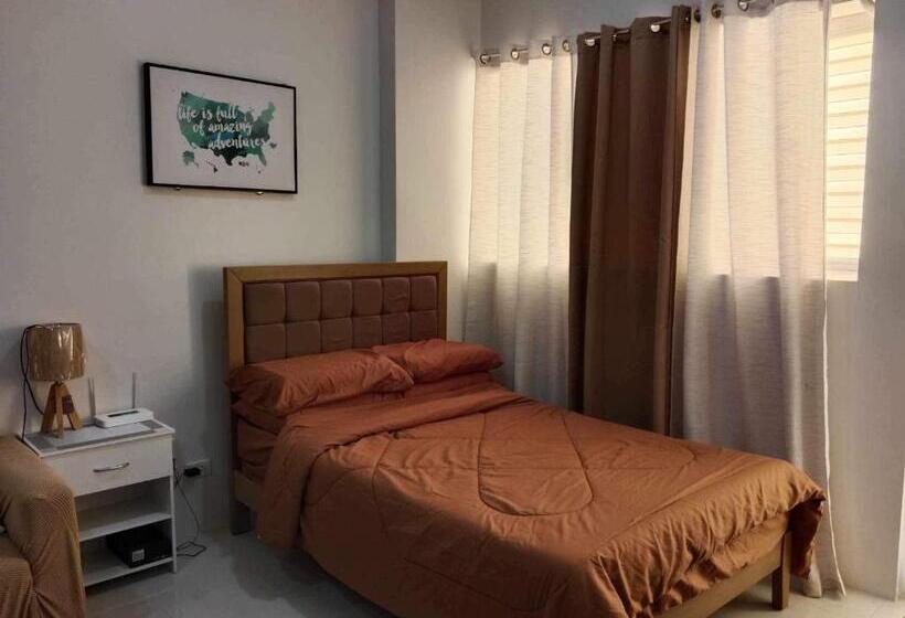 Cozy Studio Unit In A Condominium