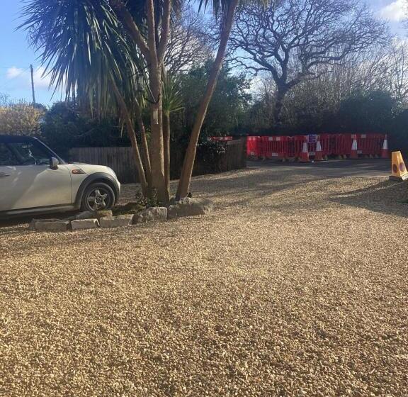 Godden Green B & B Guesthouse