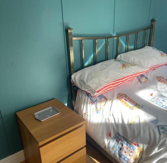 Godden Green B & B Guesthouse