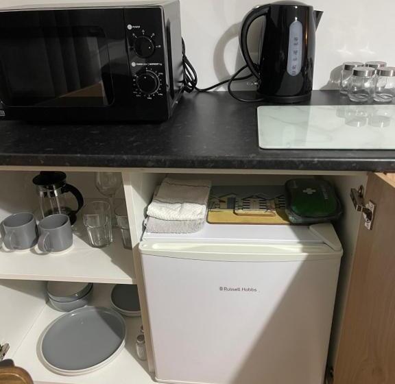 Godden Green B & B Guesthouse