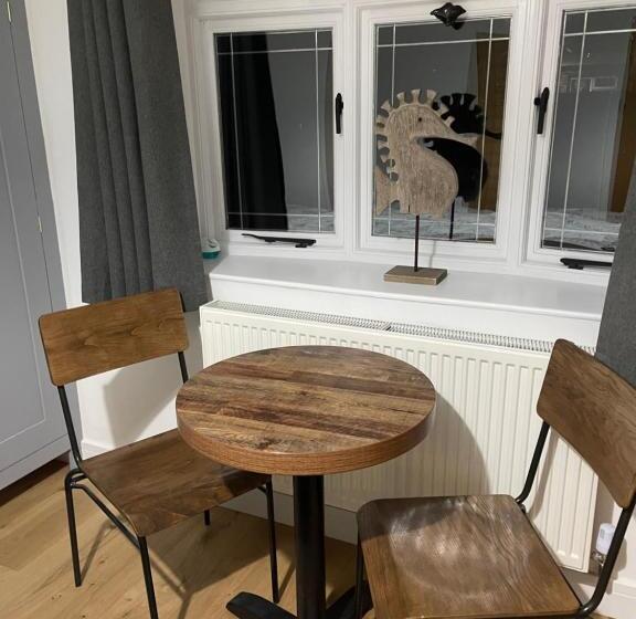 Godden Green B & B Guesthouse