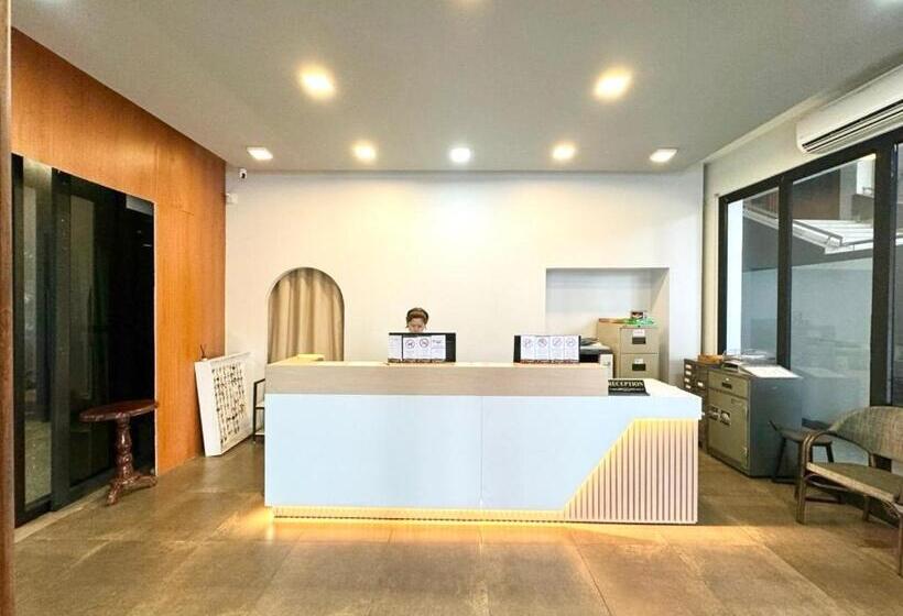 酒店 บ้านสวนรีสอร์ท นครสวรรค์