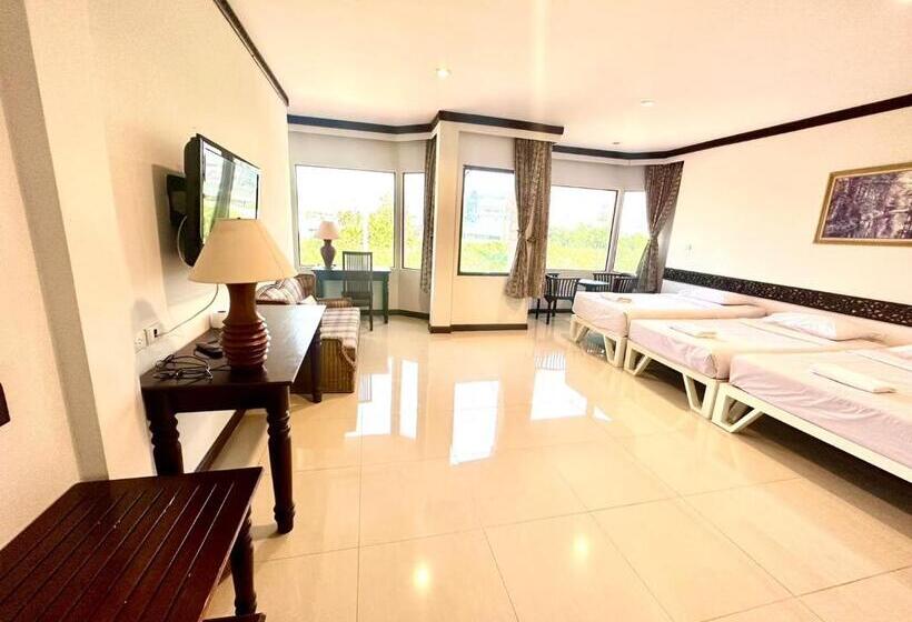 酒店 บ้านสวนรีสอร์ท นครสวรรค์