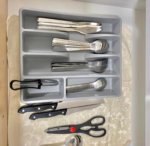 هتل 1 Br Condo Unit At Commonwealth