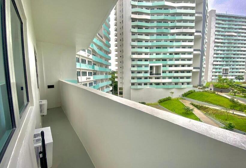 هتل 1 Br Condo Unit At Commonwealth