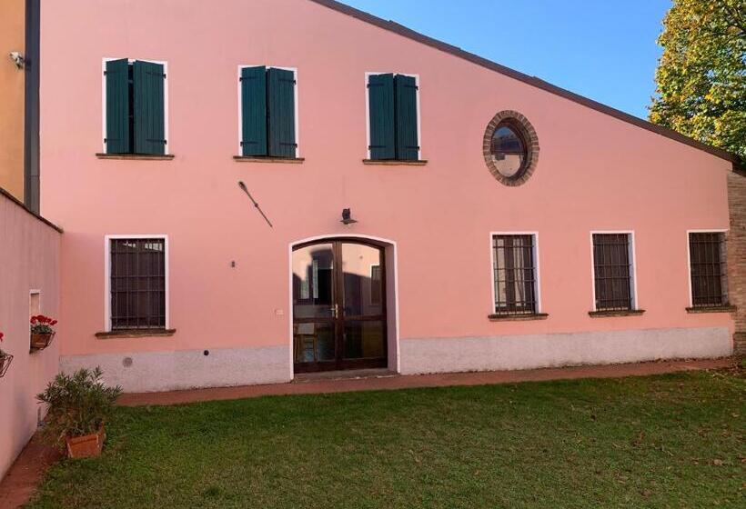 فندق Agriturismo Case In Collina