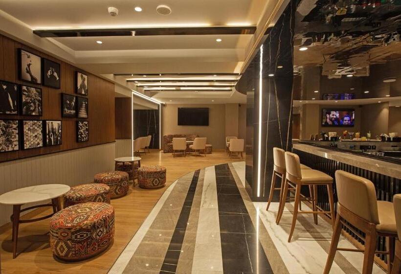 ホテル Arista By Ambition