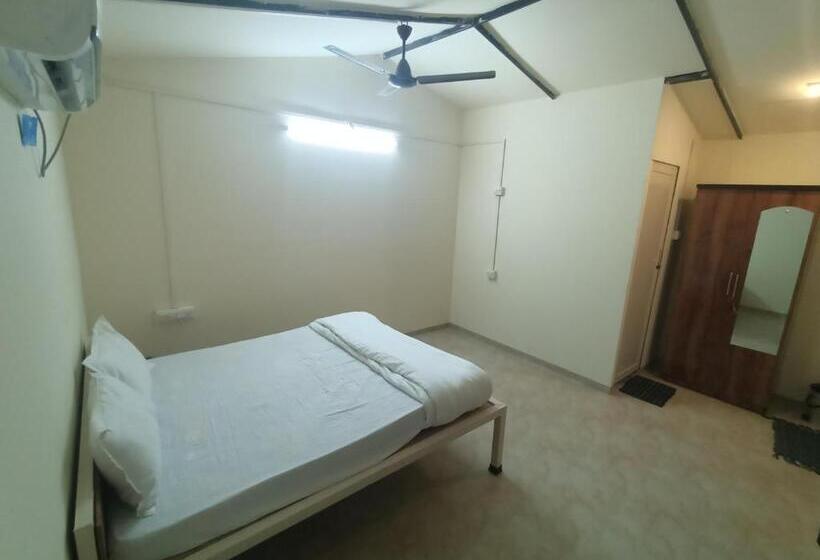 בית מלון כפרי Baadal Pani Beach Resort Near Kelwa Beach