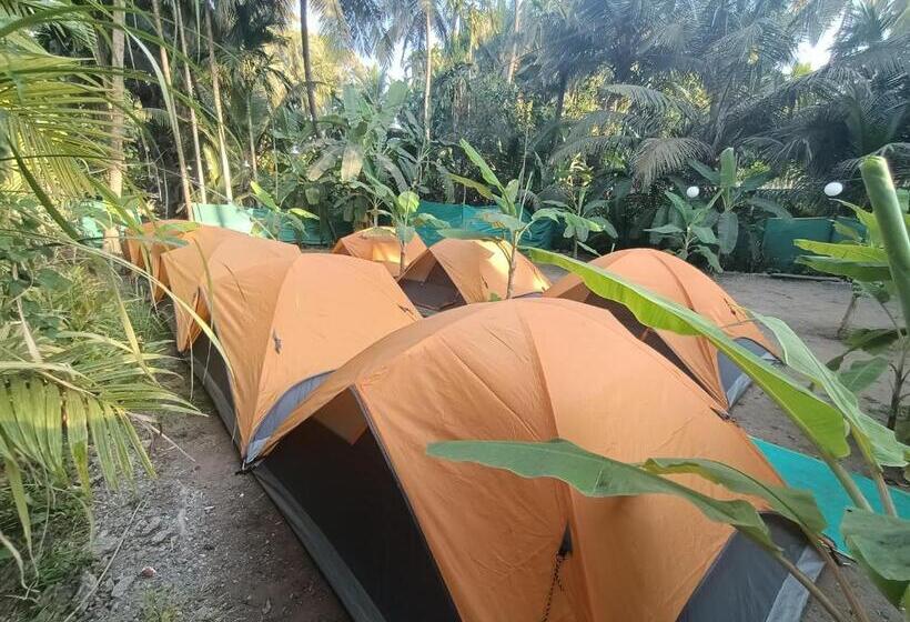 בית מלון כפרי Baadal Pani Beach Resort Near Kelwa Beach