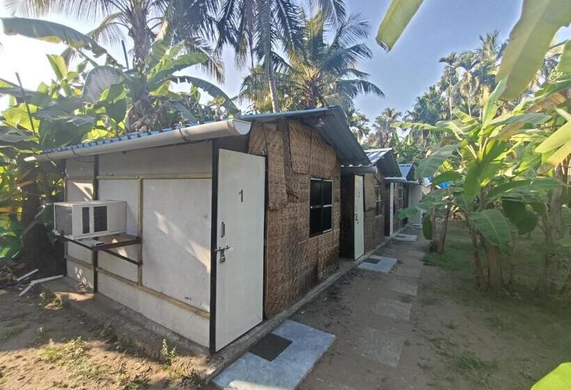 호텔 Baadal Pani Beach Resort Near Kelwa Beach