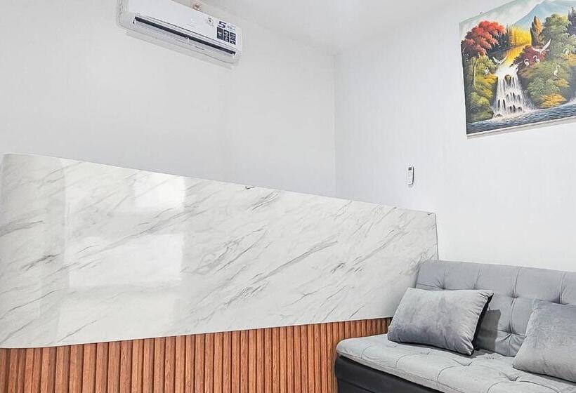 בית מלון כפרי Buana Express Mitra Reddoorz