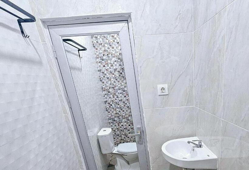 בית מלון כפרי Buana Express Mitra Reddoorz